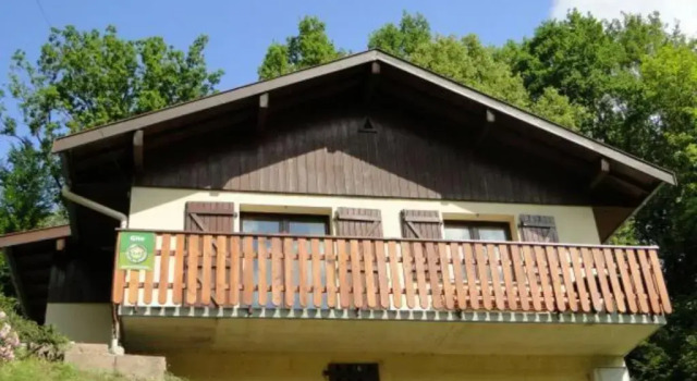 Chalet cosy en bordure de forêt avec wifi, terrasse et équipements complets à Rochesson - FR-1-589-235, Забронировать Шале Отели Вогезы 3 звезды, 3*