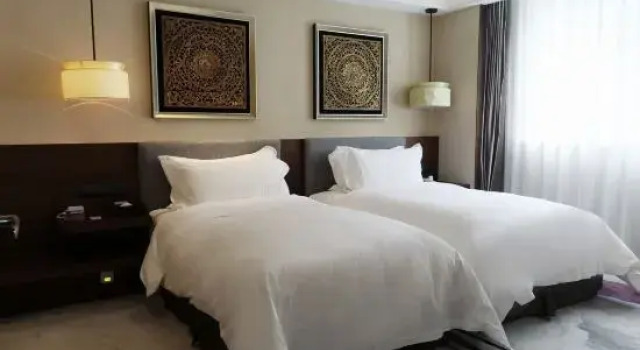 Семейный люкс Superior Crowne Plaza Yading