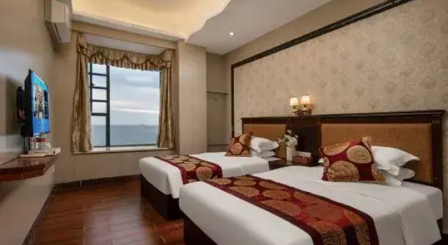 Люкс с 5 комнатами с балконом и с видом на море Huanlege Hotel