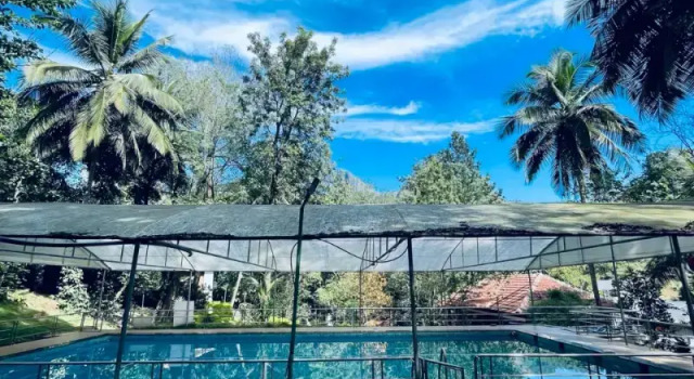 Treetop Resort, Buchen Sie Resort Mannarkkad Indien