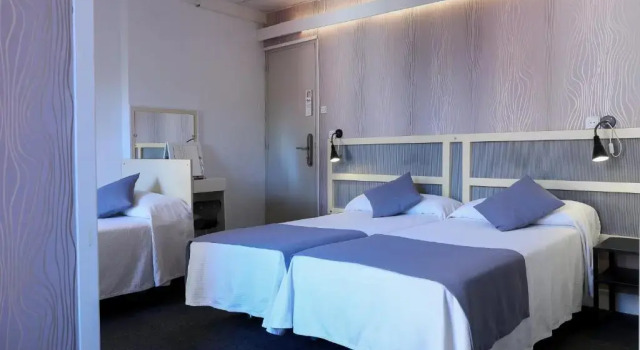 Трёхместный номер Standard с красивым видом из окна Hotel Palermo