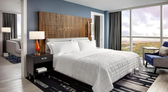 Полулюкс Le Meridien Dania Beach at Fort Lauderdale Airport