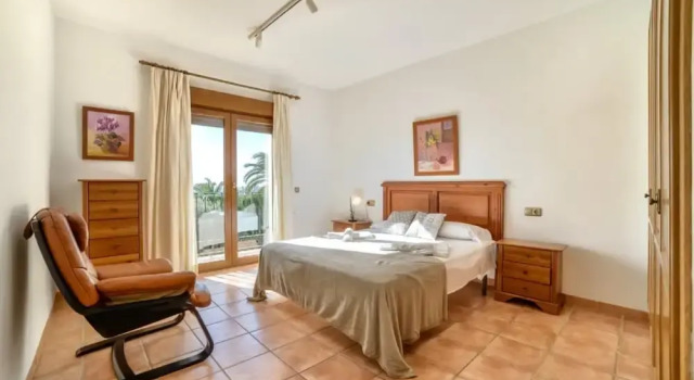 Villa - 7 Bedrooms with Pool and WiFi - 104969