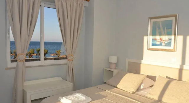 Arion Beach Hotel, Забронировать Отель Отели Камисиана с завтраком, Завтраки