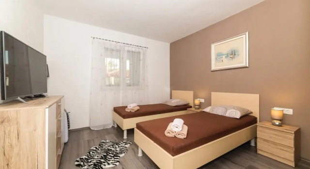 Nice Home in Kastel Gomilica With Sauna, Wifi and 2 Bedrooms