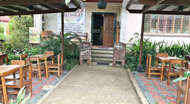 Royal Thee Bed & Breakfast, Забронировать Отель Тагайтай Лусон