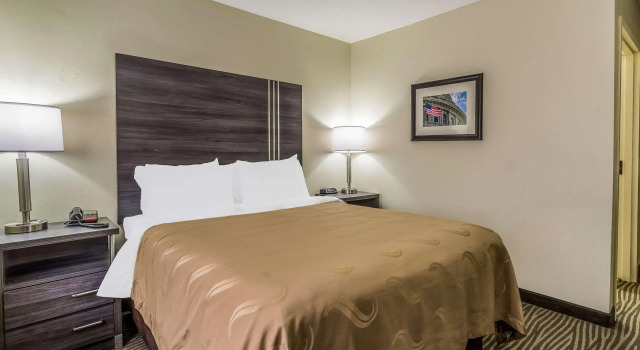 Americas Best Value Inn & Suites North Lima, Book Hotel Hoteller i Boardman med parkering, Parkering