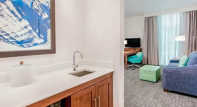 Двухместный номер с видом на внутреннюю территорию Hampton Inn & Suites Panama City Beach-Beachfront