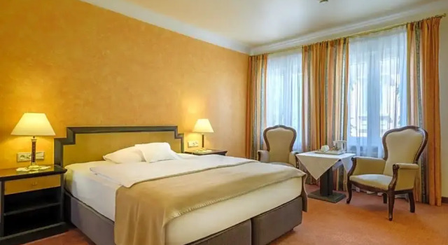 Номер Comfort Hotel Hohenstaufen