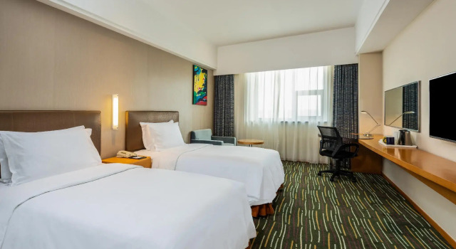 Двухместный номер Standard Holiday Inn Express Shanghai New Jinqiao by IHG