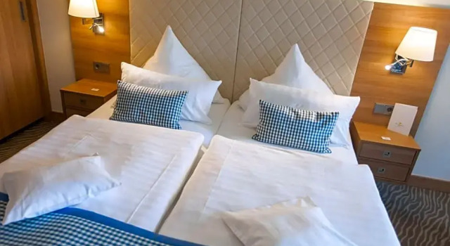Номер Standard Цокольный этаж с балконом и с видом на море Hotel Bernstein