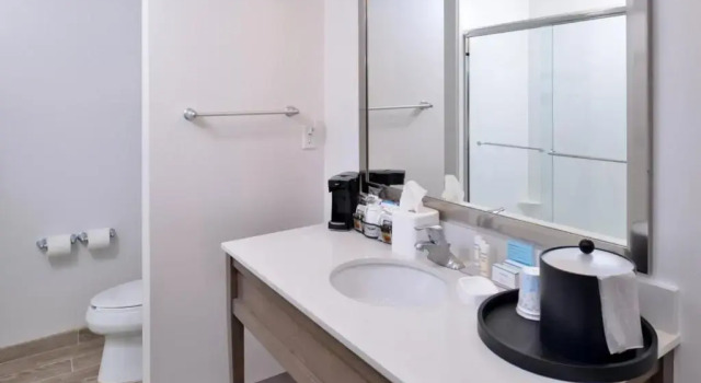 Четырёхместный номер Standard Hampton Inn & Suites Shelby, North Carolina