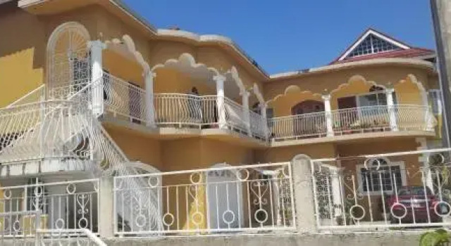 Wizzy Apartment, Rezervovat Apartmán Hotely v Ocho Rios Coast s parkováním, Parkování