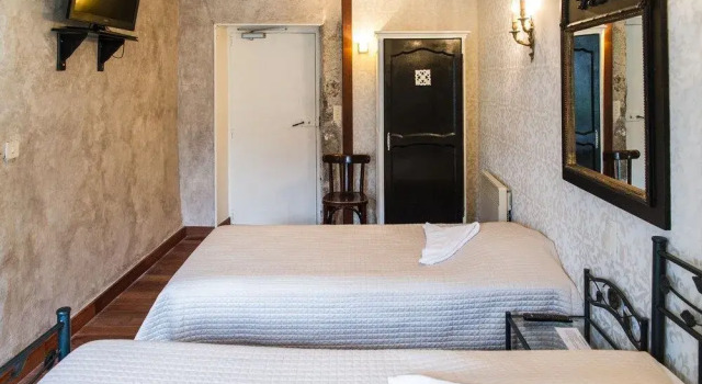 Relais du Sidobre, Varaa Hotelli Lacrouzette 