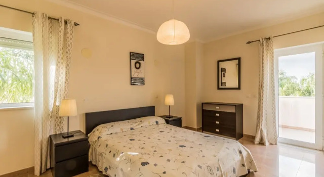 Вилла с 5 комнатами с балконом Villas2Go2 Alvor Villa