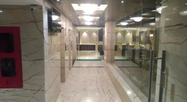 Hotel Centre Side