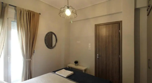 Luxury flat in Hilton, central Athens, 3' metro, VFM!