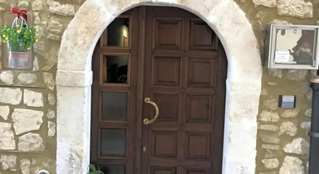Lo Gnomo, Book Bed and Breakfast Hotels in Abruzzo with Parking, Parking