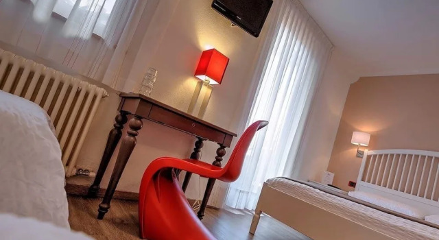 Четырёхместный номер Economy c 1 комнатой Hotel Folgarida