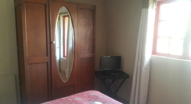 475 Clarens
