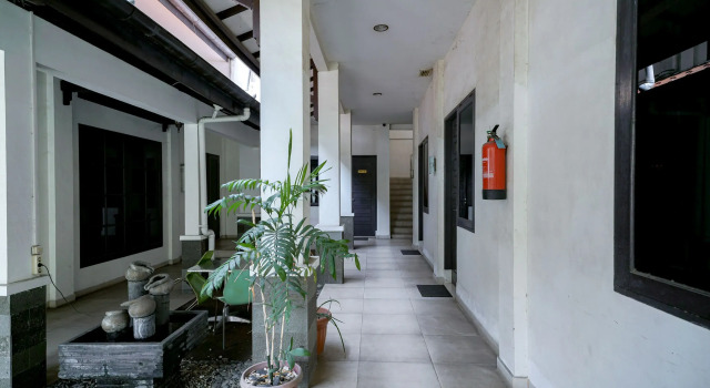 RedDoorz @ Avros Guest House Medan, Rezerwuj Pensjonat Medan Sumatra