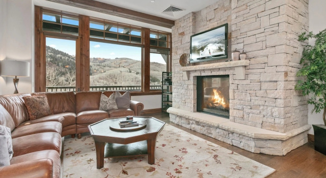Ski-in/ski-out Retreat At Deer Valley 3br 2 Bedroom Condo, Varaa Huoneisto Deer Valley 