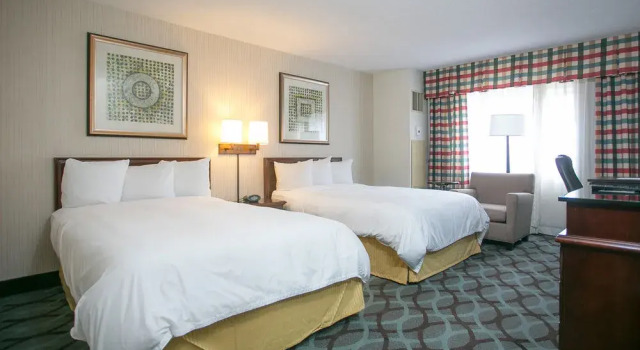 Radisson Hotel High Point, Buchen Sie Hotel Hotels in High Point mit Pool, Schwimmbad