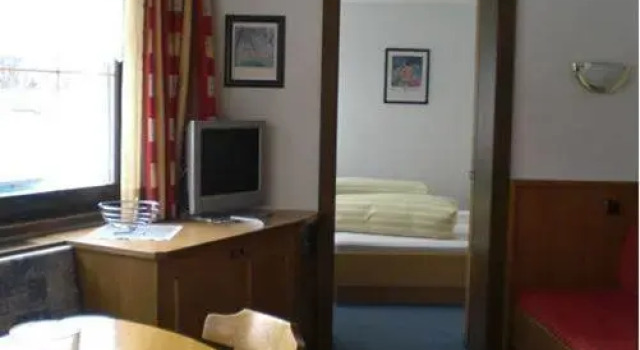Apart Fodia, Prenota Hotel Hotel a Tirolo con parcheggio, Parcheggio