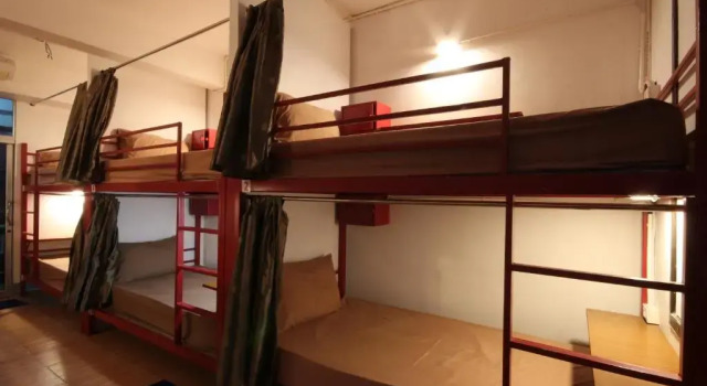 Кровать в общем номере AVA Boutique Guesthouse