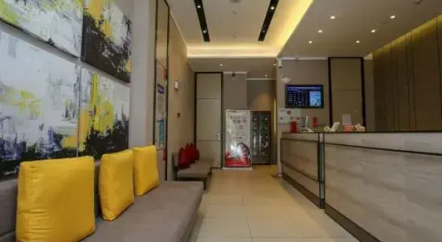 Ease Hotel (Kunming high tech Zone store), Rezerwuj Hotel Hotele w Kunming z parkingiem, Parking