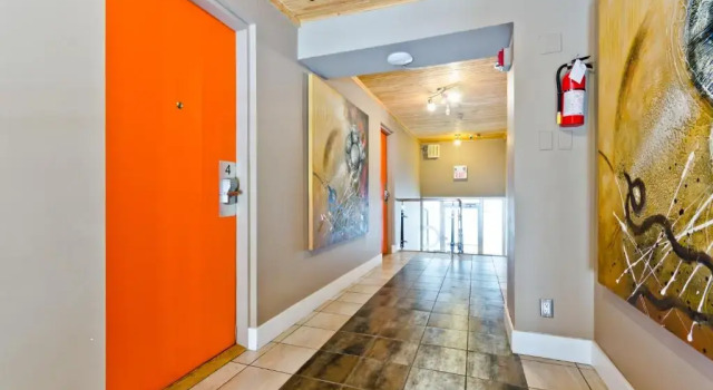 Deluxe Studio M Lofts