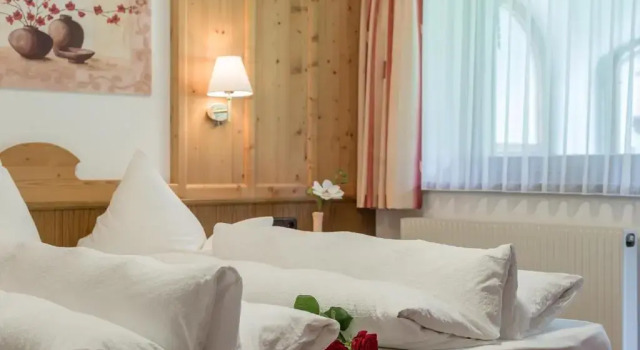 Apart Wiesengrund, Prenota Hotel Hotel a Tirolo con parcheggio, Parcheggio