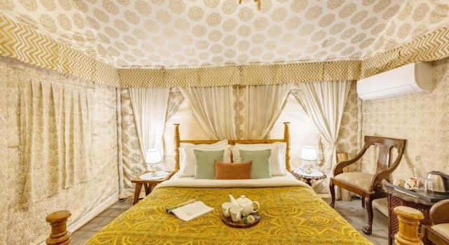 Тент с видом на внутренний двор ELIVAAS Zephyr Luxury cottages