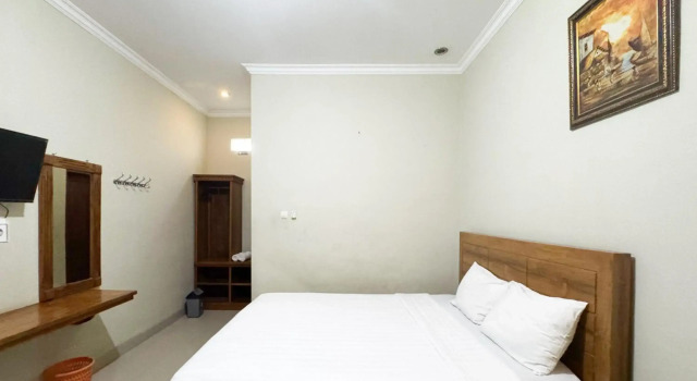 Joglo Manggisan Syariah Kotagede Mitra RedDoorz, Book Hotel Cheap Hotels in Yogyakarta