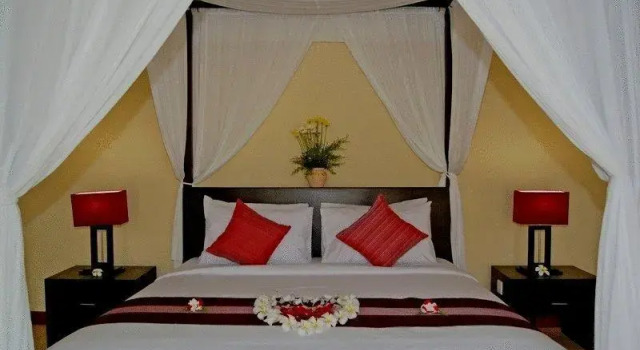 Dedari Villa, Rezerwuj Willa Domki letniskowe w Bali, Domek