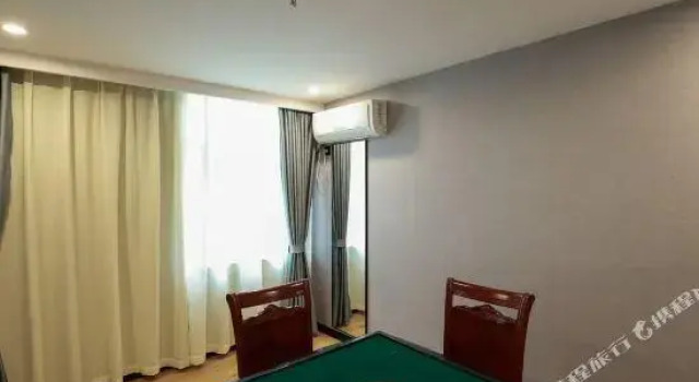 Двухместный люкс Superior GreenTree Inn Chuzhou Wandong International Car City Express Hotel