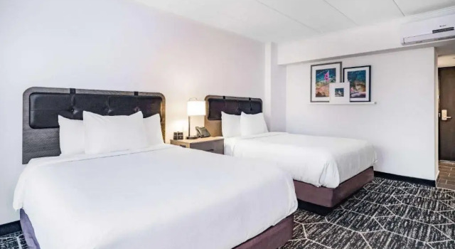 Четырёхместный номер Standard La Quinta by Wyndham Chicago OHare Airport