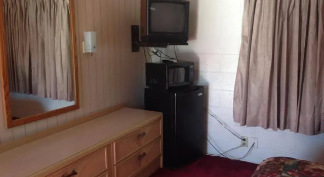 Lamplighter Motel, Rezerwuj Motel Eureka 