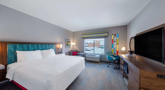 Hampton Inn Columbus Downtown, Ga, Забронировать Отель Колумбус Джорджия, рядом с Кока-Кола Спейс центр (Coca-Cola Space Center)