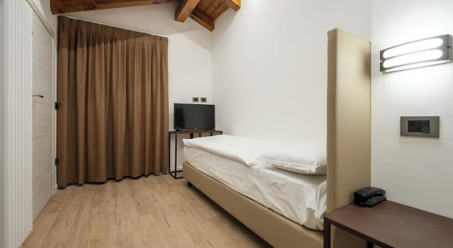 Hotel Sorapis, Забронировать Отель Сан-Вито-ди-Кадоре Кадоре, рядом с Кресельный подъёмник Тамбрес (нижняя станция)