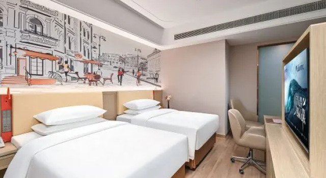 Люкс Deluxe с красивым видом из окна Vienna 3 Best Hotel (Huaibei Lieshan University Town Huayi Square)