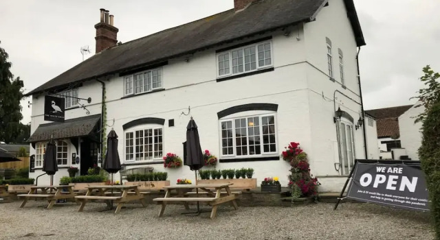 Historic Hall Wing nr York Leeds Free Hot tub, Забронировать Отель Отели Англии 3 звезды, 3*