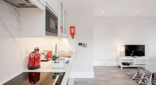 Апартаменты Roomspace Apartments -The Legacy