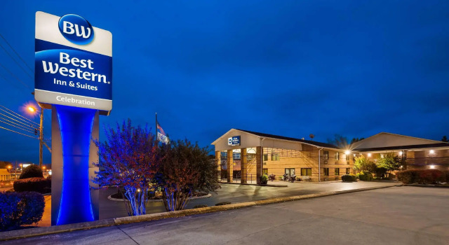 Кровать в общем номере Best Western Celebration Inn & Suites