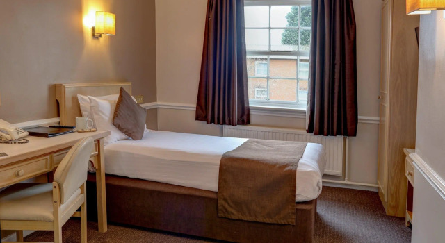 Одноместный номер Standard The Regency Hotel
