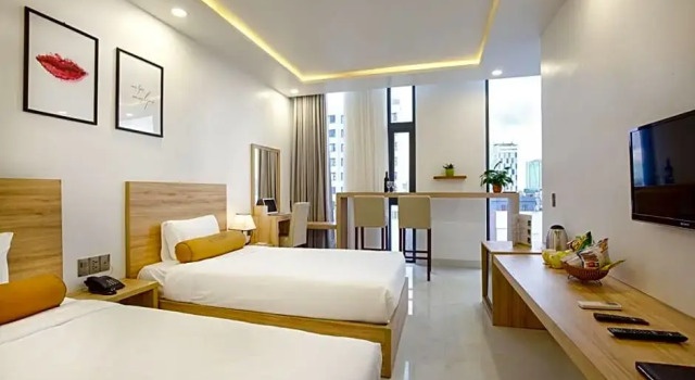 Номер Deluxe Continent Hotel Danang