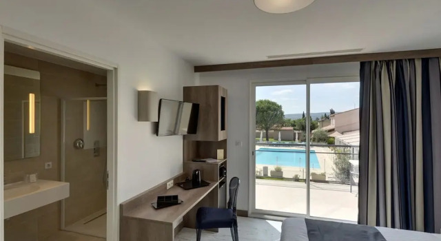 Двухместный номер Comfort с балконом Le Domaine des Oliviers