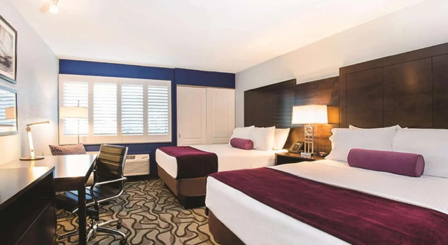 Четырёхместный номер Standard Spark by Hilton San Jose Airport