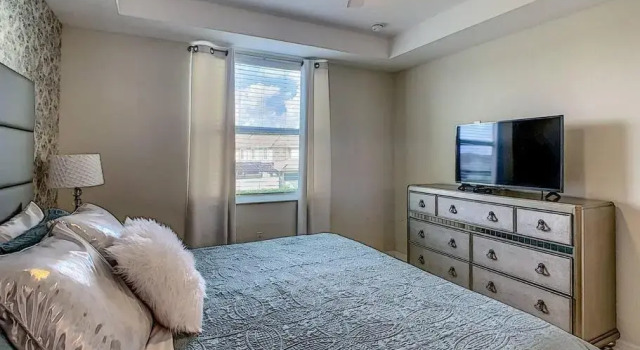 Last minute deal! Brand New 2bed apt near Disney, Rezerwuj Hotel Hotele w Kissimmee z parkingiem, Parking