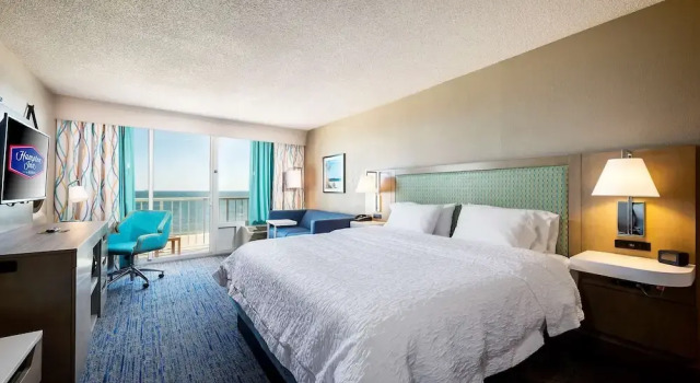 Двухместный номер Premium View Study oceanfront Hampton Inn Virginia Beach Oceanfront North